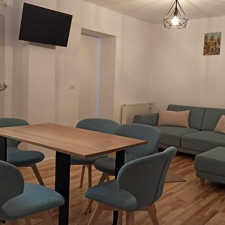Chrysanthemum Apartment Sighisoara Bagian luar foto