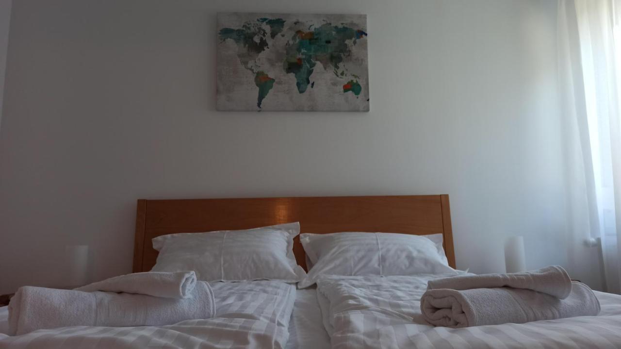 Chrysanthemum Apartment Sighisoara Bagian luar foto